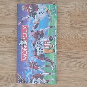 NFL OFFICAL LIMITED COLLECTION EDITION Monopoly